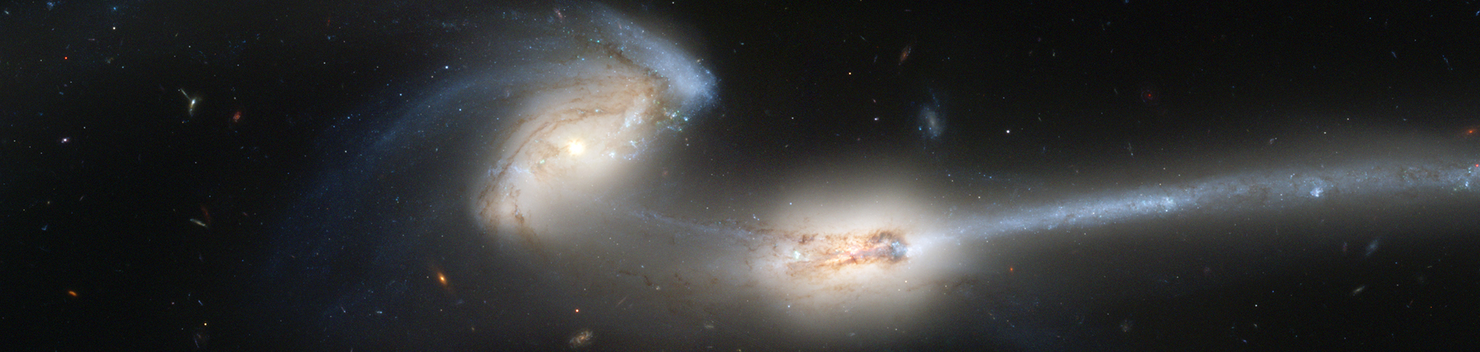 Galaxies interactives NGC 4676