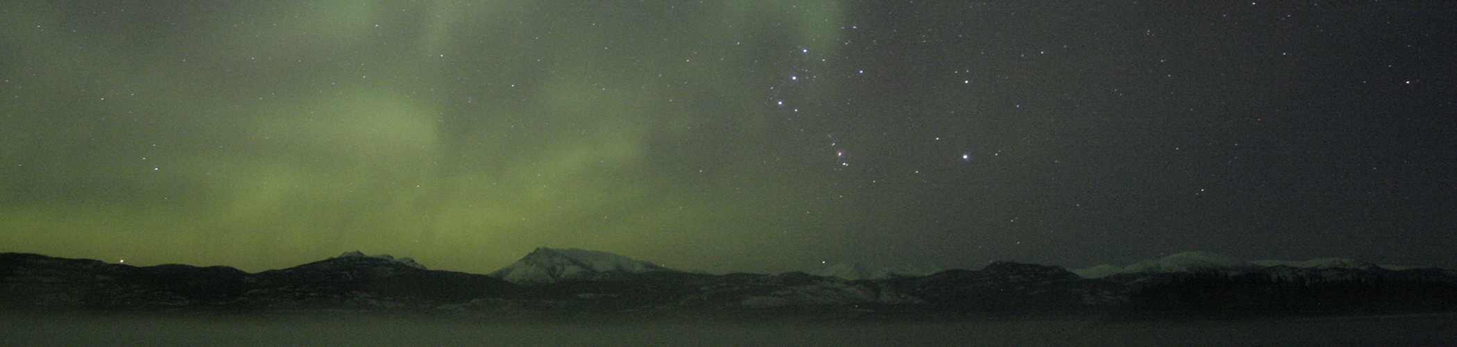 Aurores au lac Laberge, Yukon